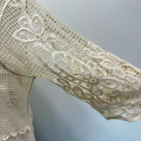 Beige Crocheted Loose Knit Floral Boho Half Sleeve Scalloped Hem Pullover Top Size M