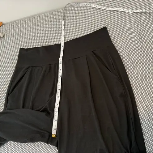 Vuori lux at ease pants harem pant size M