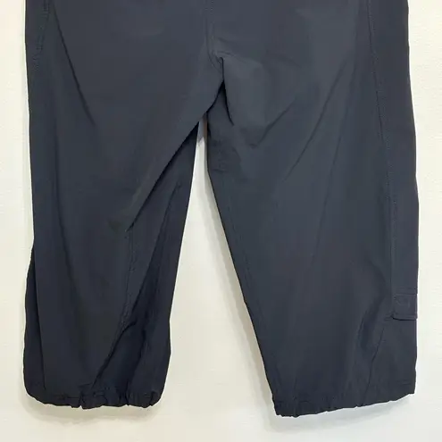 Mountain Hardwear  Women’s Hiking Capris in Black - Size 10