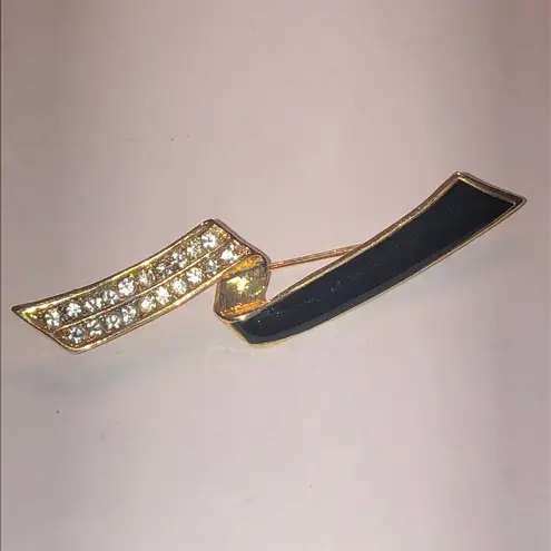 Elegant Vintage Gold Tone and Black Enamel Rhinestone Brooch