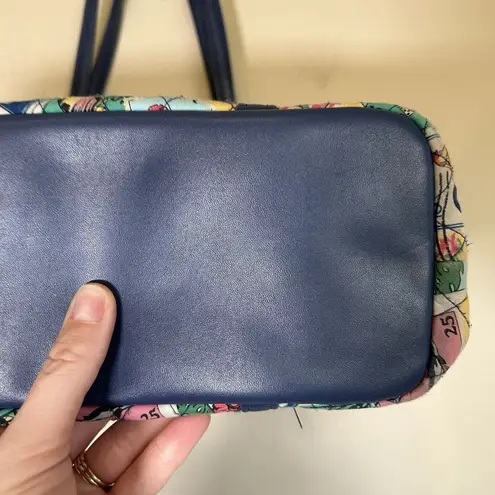 Vera Bradley  Small Trimmed‎ Vera Tote In Cuban Stamps - Image 3