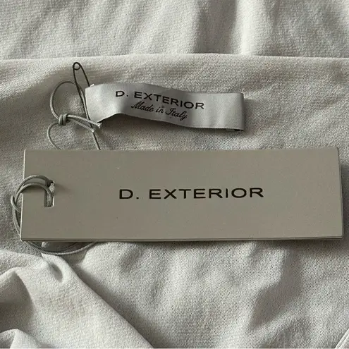 D.EXTERIOR NWT Women’s Size S Light Gray Mesh Long Sleeve Crewneck Top