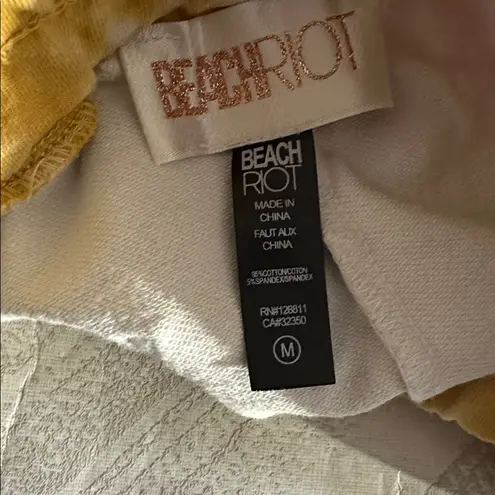 Beach Riot Women’s Red, Gold & Blue Tie Dye Shorts Outfit - Size M