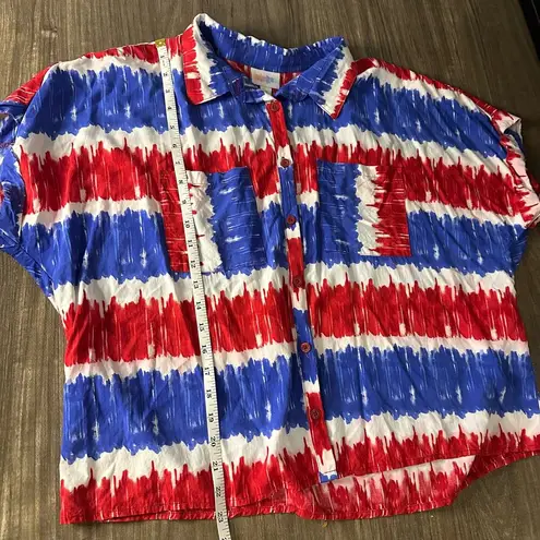LuLaRoe  Amy red , white , and blue  patriotic button down top size M