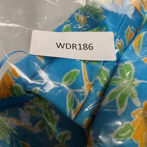 Skies Are Blue Anthropologie Aquatic Floral Tropical Surplice Romper Size M