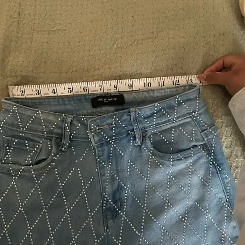 fire and rain mid rise rhinestone diamond embellished light wash jeans Blue Size 28