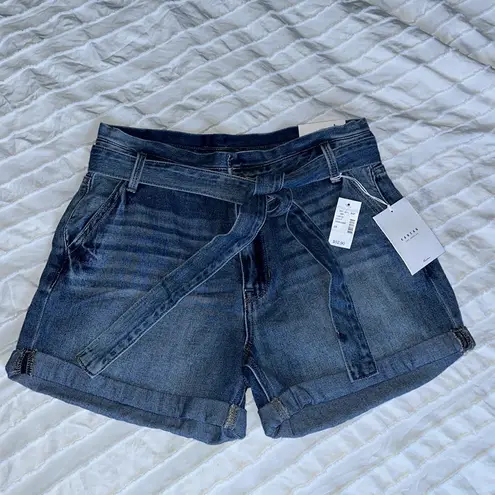 KanCan USA NWT Kancan High-Rise Belted‎ Shorts