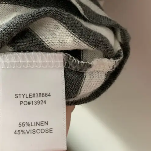 Skies Are Blue Linen Blend Ruffle Striped Top Grey White Size L