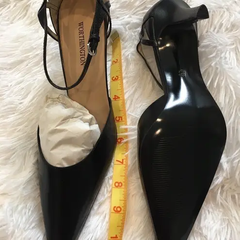 Worthington  women’s  pointed toes black heels 3” tall size 9M