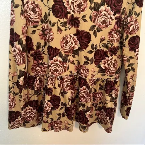 Agnes & Dora Relaxed Ruffle Top Taupe Rose Floral