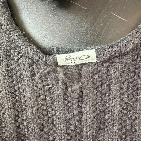 Oakley Ear Flap Pom Pom Beanie Hat Fleece Lined Black