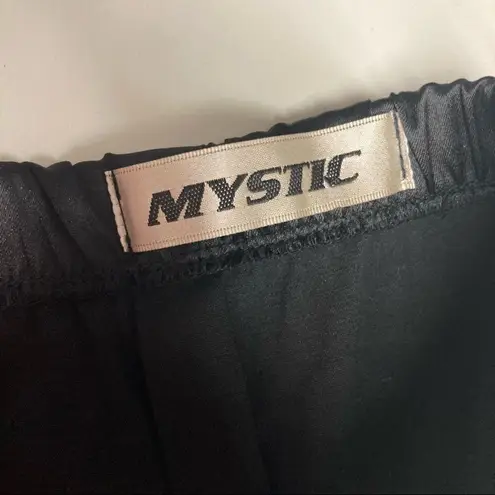 Mystic ,Women’s/Juniors,Size XXS/XS,Prom/Homecoming Dress, Black& White,& red bow