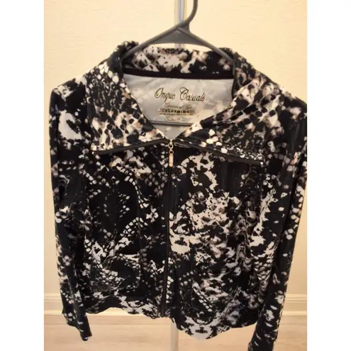Onque Casuals Women's Size L Animal Print Velour Long Sleeve Full