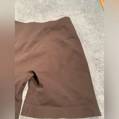 Aurola brown seamless shorts small