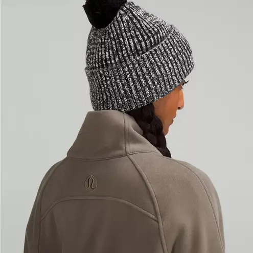 Lululemon  Textured Fleece-Lined Knit Beanie