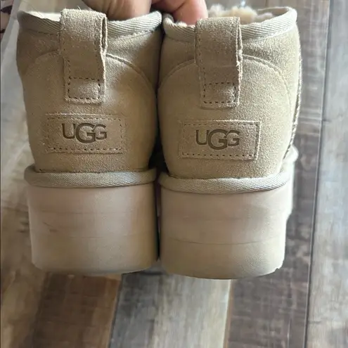 UGG  Women's mustard seed Platform Boots
