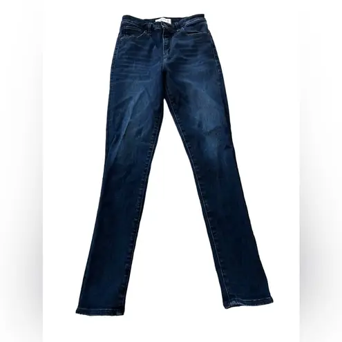 Abercrombie & Fitch  the super skinny high rise jean size‎ 2