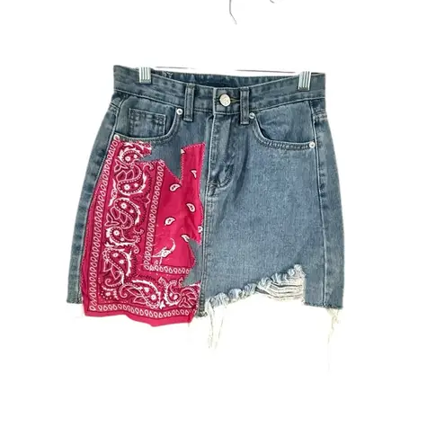 Gray Fitted Mini Skirt with Tank Top Style Red