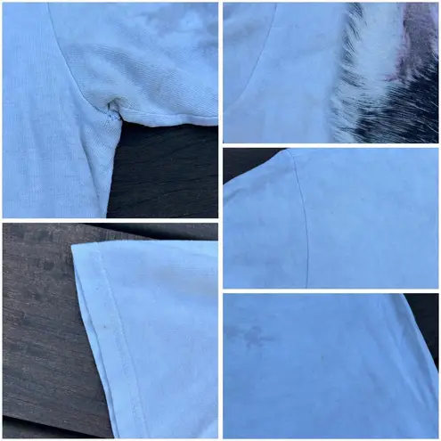 The Mountain White/Beige Marbled Graphic Tee w/ Husky Dog Wolf Graphic Tee T-Shirt