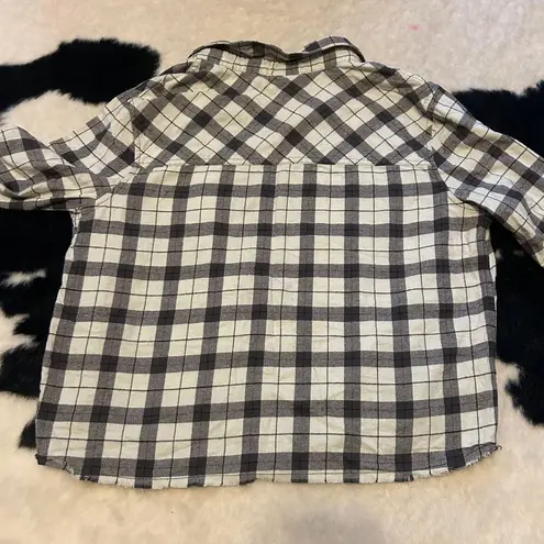 Broken Promises Cropped Flannel