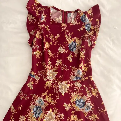 Xhilaration Beautiful maroon floral dress ❤️