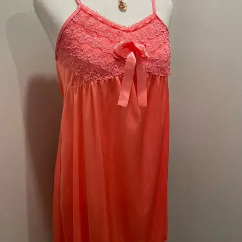 VTG Coquette Coral Pink Lace Spaghetti Strap Cami Slip Dress Nightgown With Bow