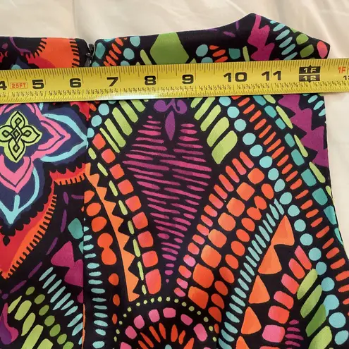 AGB Colorful Floral Geometric Shift Dress Womens Size 4P Groovy Black