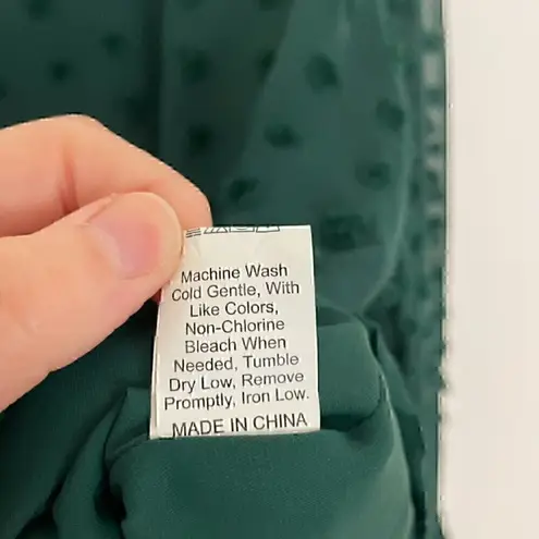 Blooming Jelly Lantern Long Sleeve Round Neck Top Dark Green Swiss Dot Boho Fall