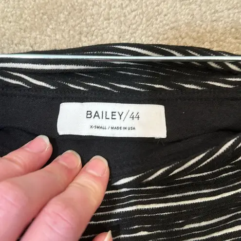 Bailey 44 Anthropologie Layered Black White Stripe Knee Length Skirt Size XS