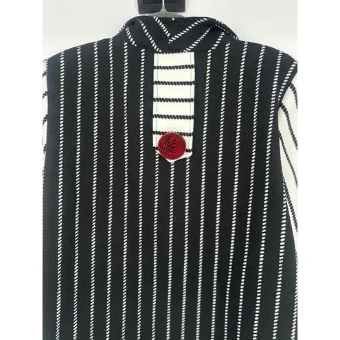 IC by Connie K Jacket Womens Medium Artsy Striped White Black Big Button USA