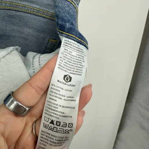 Denizen from Levi's Light Wash 90s Loose Straight Jeans Size 6 Blue