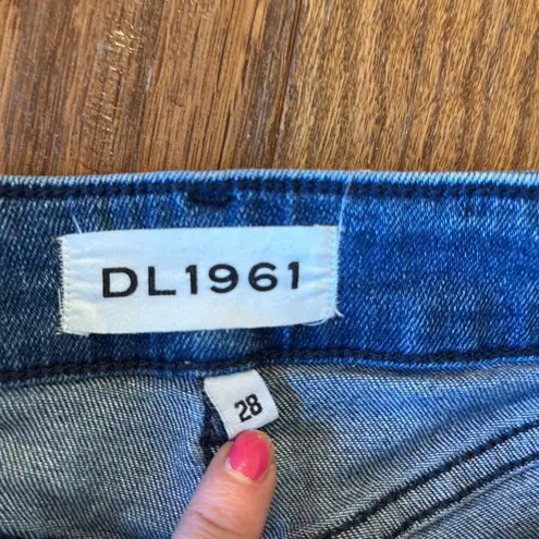 DL1961 Farrow instraslim ankle distressed knee chewed hem jeans 28