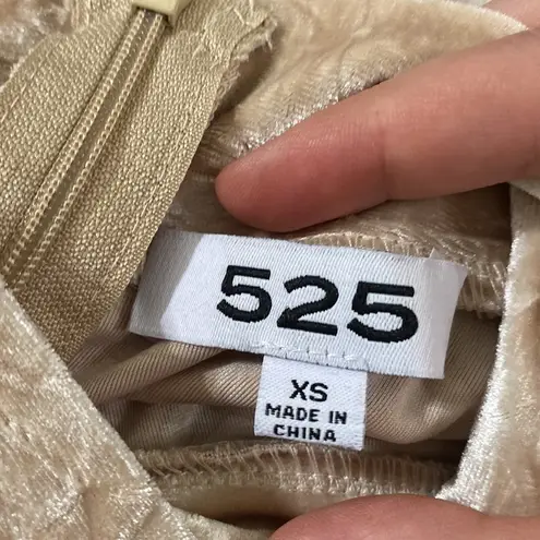 525 America mockneck champagne crinkled tank top size XS