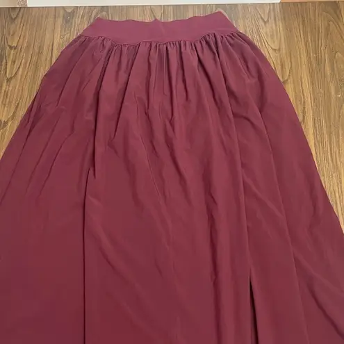 Halara Breezeful Maroon High Waisted Split Maxi Skirt w/ Liner Women’s size XL