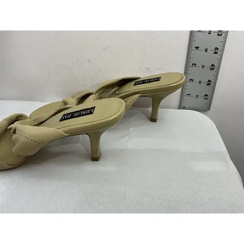 Leslie Fay Womans Slip On Sandals 8.5 M Beige Double Strap Open Toe Heel