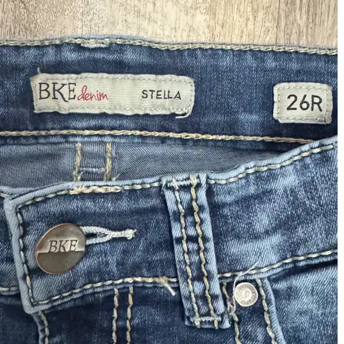 BKE Denim Stella Mid Rise Straight Leg Jeans Women's Size 26R Blue Frayed Hem