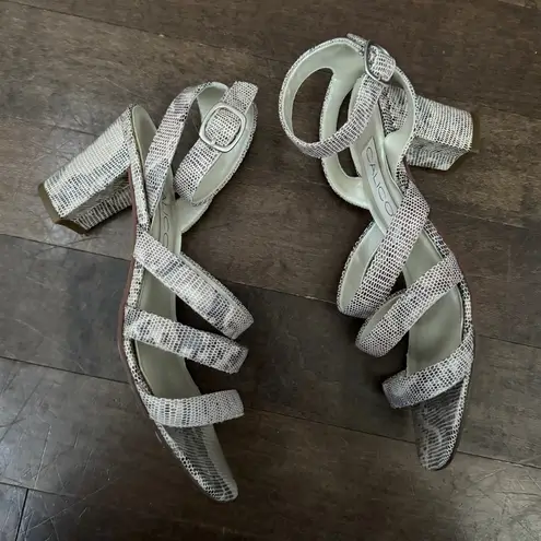 Vintage calico leather snakeskin pattern strappy block heel sandal shoe White Size 7.5