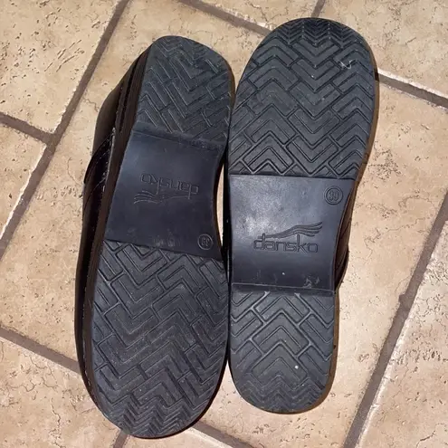 Dansko Matte Black Cabrio Clogs