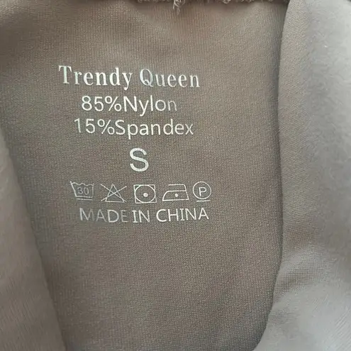 Trendy Queen Beige Crop Top Small Tan