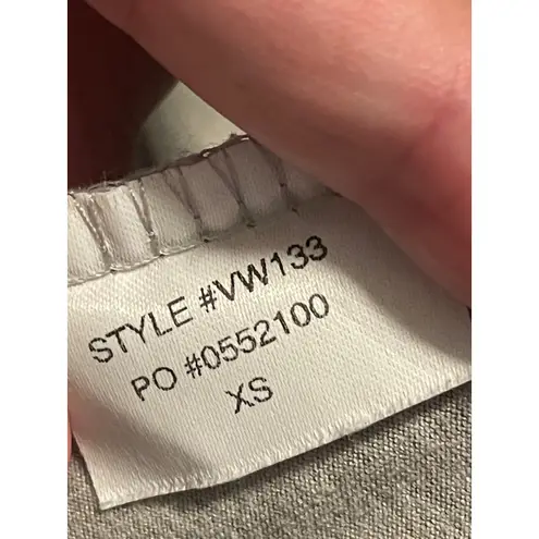 Vuori Womens Daydream Gray Long Sleeve Crew Neck Lightweight Top Athletic XS