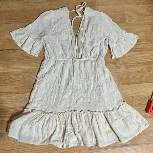 Stella Laguna Beach Cream Mini ruffle deep V cut ‘Beachy’ Dress womens Large