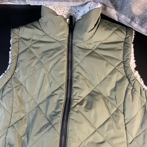 Free Country Womens Full Zip Vest Reversible Green Quilted Plush, pockets Small