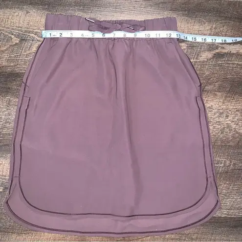 Lululemon  “On The Fly” Skirt Cherry Cola Women’s Size 6