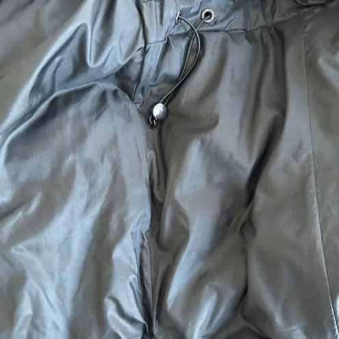 Lululemon  Down-Filled Puffer Jacket