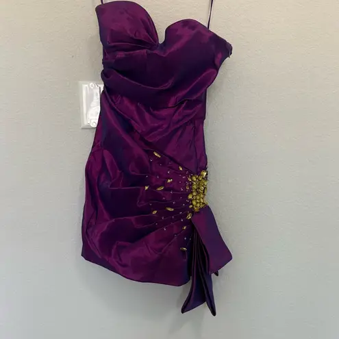 Mac Duggal Purple Strapless Ruched Mini Dress Gold Crystal Embellishments Size 4