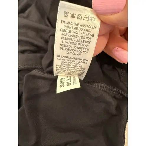 Gaiam NWT Haven Long Sleeve Tee Shirt With Metallic Graphic Black Women Size XL