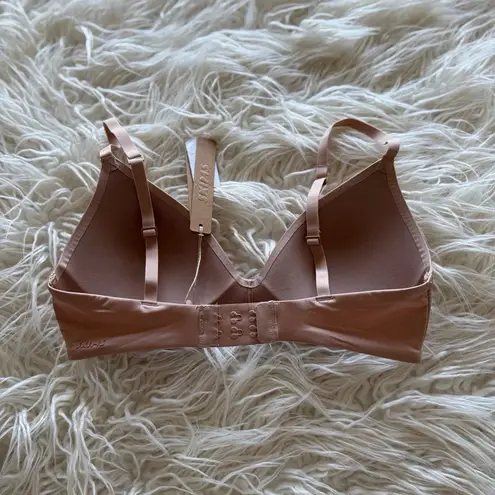 SKIMS Wireless Form T-shirt Bra Mica Size 32A