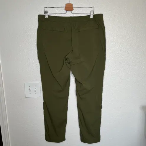 Rei Co-op women’s green Savanna trails hiking pants size 16