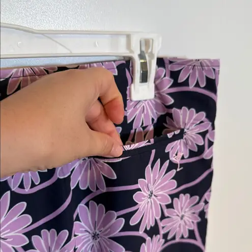 Golftini Floral Purple Skort . Size 8 Black