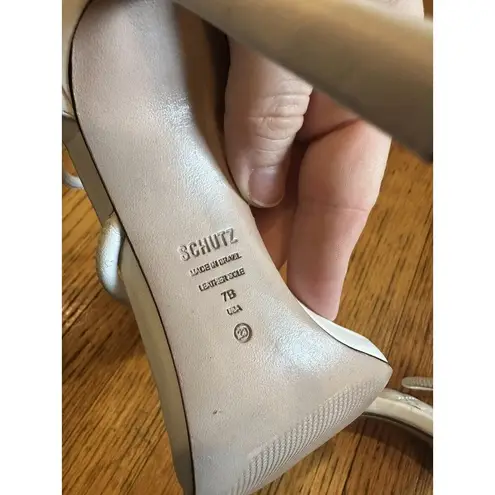 Schutz Gaiah Ankle Strap Sandals in White Leather Size 7 EUC (B)
